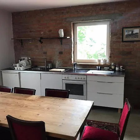 ゲストハウス 100 Baranyos